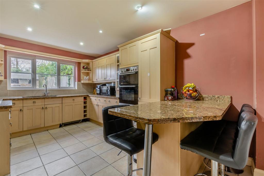 8636895-interior08.jpg
