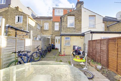 4 bedroom terraced house for sale, Rutland Road, London, E7