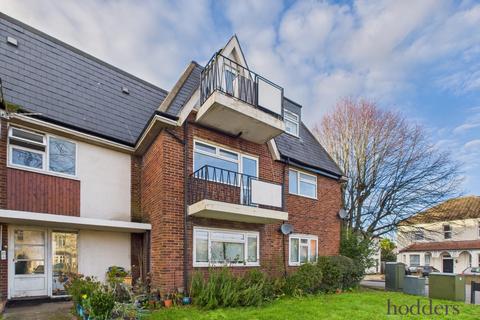 1 bedroom apartment for sale, Crockford Park Road, Addlestone, Surrey, KT15