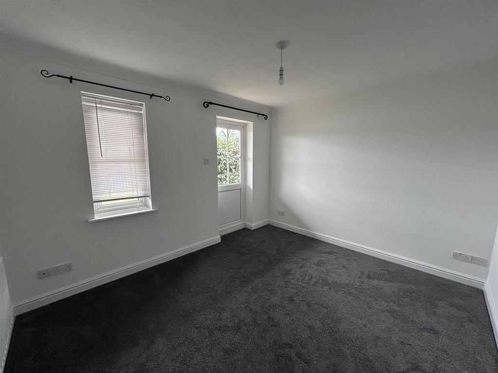 Study/Fourth Bedroom