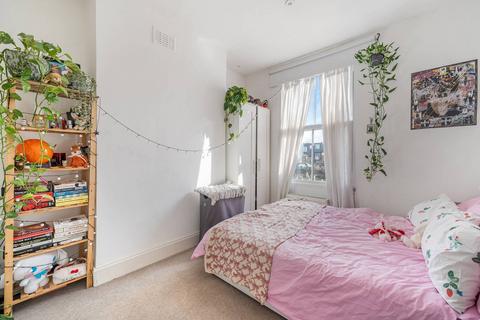 3 bedroom house for sale, Estcourt Road, Fulham, London, SW6