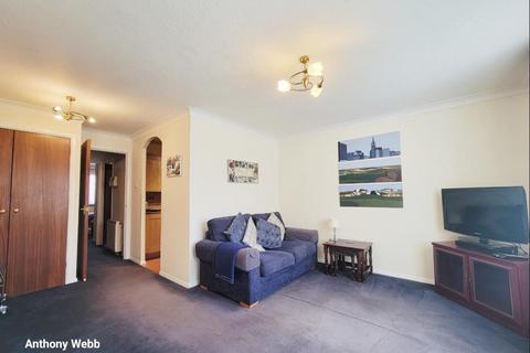 1 bedroom flat for sale, Ainsley Close, London, N9