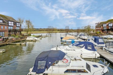 undefined, Temple Mill Island, Marlow