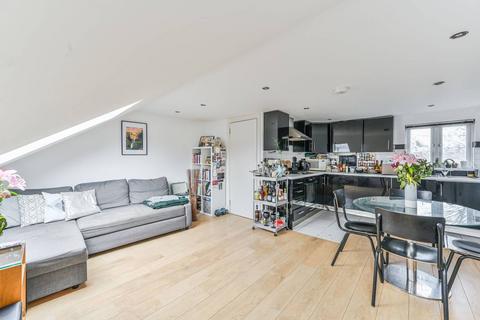 1 bedroom flat for sale, Edgeley Road, Clapham, London, SW4