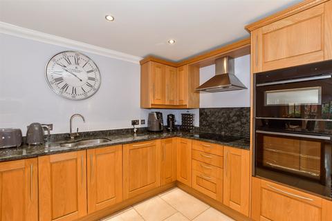 5 bedroom detached house for sale, Eyhorne Street, Hollingbourne, Maidstone, Kent