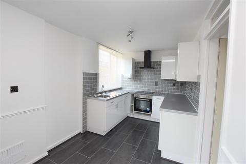 3 bedroom end of terrace house to rent, Fulbrook Close, Redditch B98