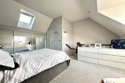30 Dragonfly Way, Northampton, NN4 9EH