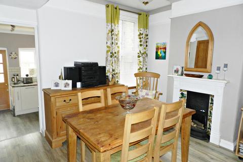 2 bedroom terraced house for sale, Halstead Road, Enfield EN1