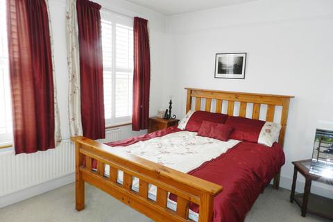 2 bedroom terraced house for sale, Halstead Road, Enfield EN1