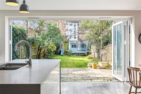 31 Deanhill Road, London, SW14 7DQ