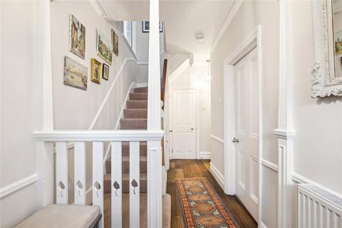 31 Deanhill Road, London, SW14 7DQ