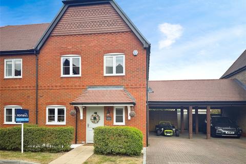 4 bedroom semi-detached house for sale, Hazylwood, Wokingham, Berkshire
