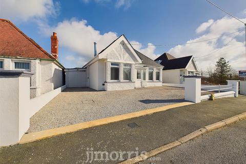 4 bedroom detached bungalow for sale, Feidrhenffordd, Cardigan