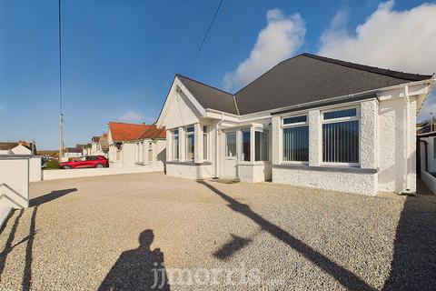 4 bedroom detached bungalow for sale, Feidrhenffordd, Cardigan