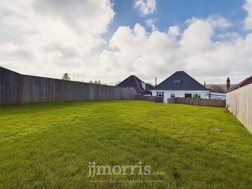 CAM03686 G0-PR0257-STILL016.jpg