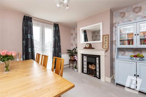 16 Plane Avenue, Northfleet, Gravesend, DA11 9QB