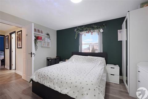 17 The Pinnacles, St Marys Island, Chatham, ME4 3PN