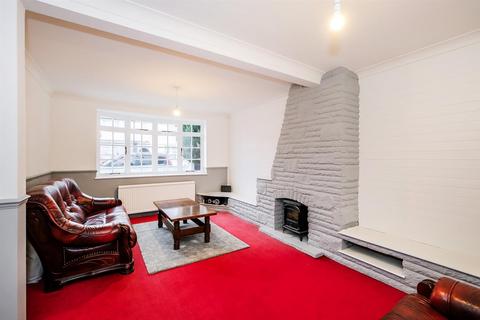 34 Mount Avenue, London, E4 6SY
