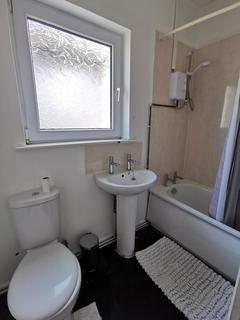 1 bedroom flat to rent, Paxton street, Sandfields, Swansea