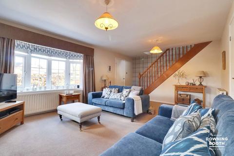 14 Swarbourn Close, Yoxall, Burton-on-trent, DE13 8NX