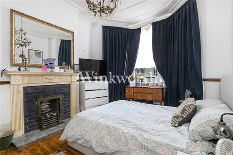 3 bedroom terraced house for sale, Hewitt Road, London, N8