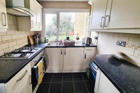 1 bedroom in a house share to rent, Hanwood Close, Reading RG5