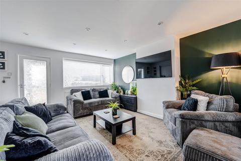 106 Boxgrove, Goring By Sea, Worthing, BN12 6LX