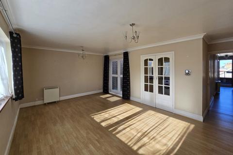 2 bedroom flat for sale, 140A Park View Road, Welling, Kent, DA16 1SR