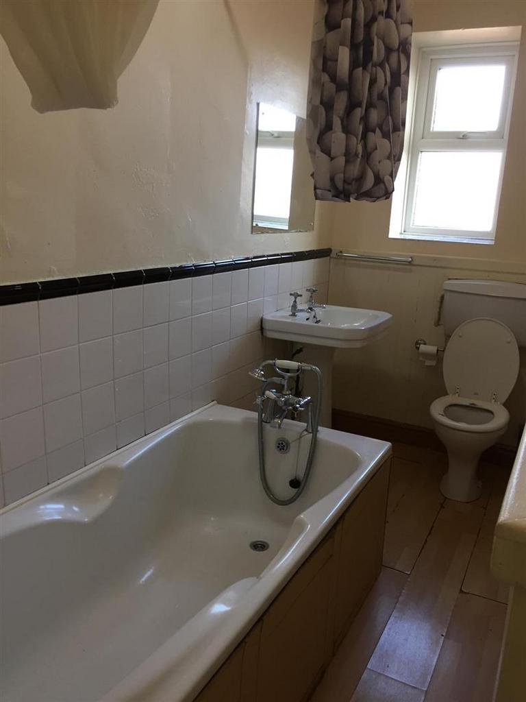 BATHROOM & WC