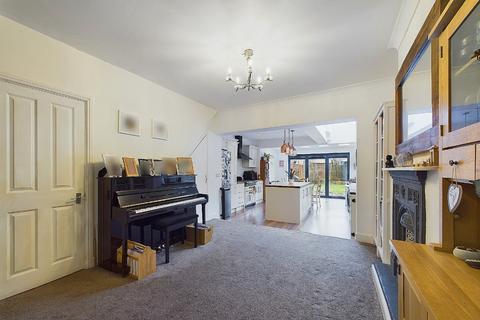 31 Croft Road, Bromley, BR1 4DR