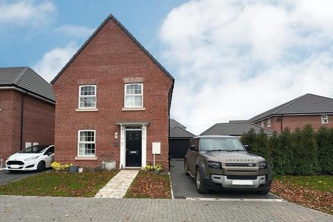 4 bedroom house to rent, Moore Drive, Tiverton EX16