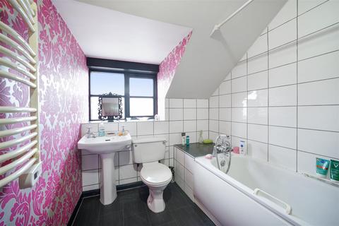 undefined, 150 Hanworth Road, Hounslow TW3