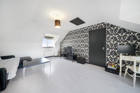 undefined, 150 Hanworth Road, Hounslow TW3