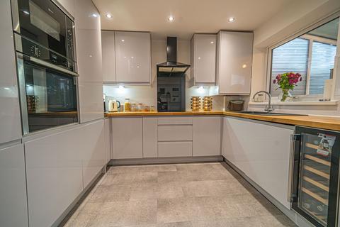 undefined, Cwm-Dylan Close, Bassaleg, NP10
