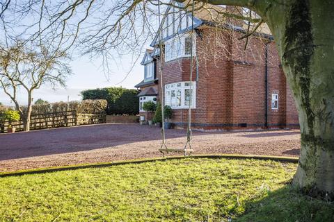 4 bedroom detached house for sale, Stamford Bridge Road, Dunnington, York