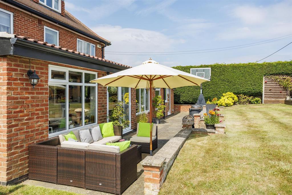 Highthorn Externals 1.jpg