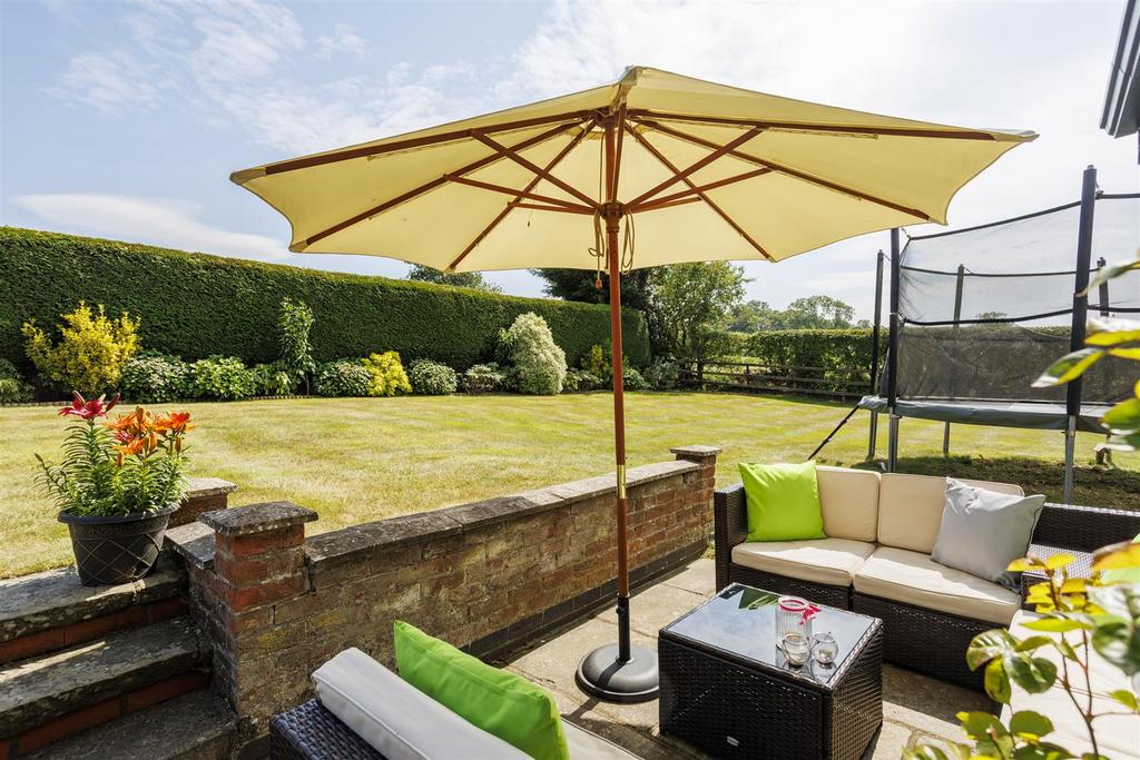 Highthorn Externals 3.jpg