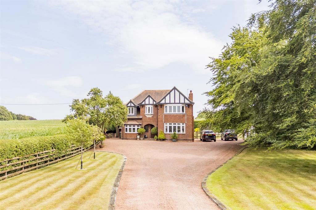 Highthorn Externals 21.jpg