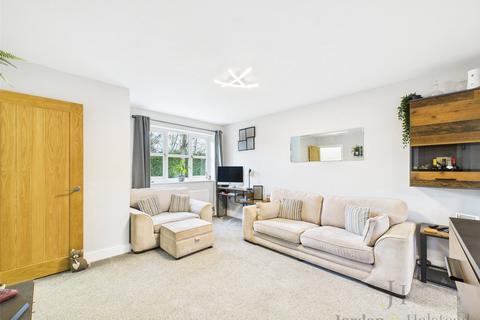 3 bedroom detached house for sale, Kingswood Crescent, Cheshire CW10