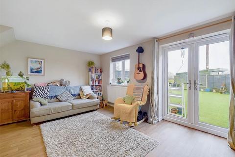 3 bedroom semi-detached house for sale, Kingston Close, Welland, Malvern