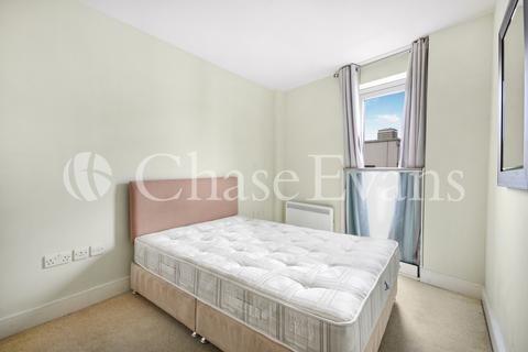 2 bedroom flat to rent, East Lane, Shad Thames, London, SE16