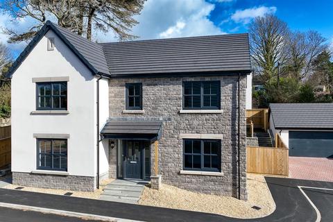 4 bedroom detached house for sale, Pen-Y-Fai Gardens, Llanelli SA15