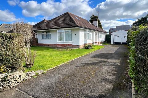 3 bedroom detached bungalow for sale, Crossmead Avenue, New Milton, Hampshire. BH25 6NF