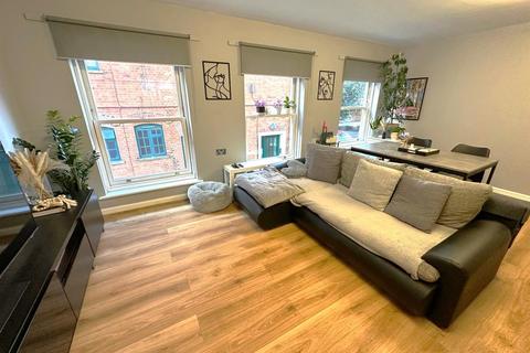 2 bedroom apartment for sale, High Street, Aldershot