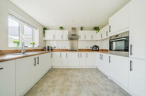 7 Faulkner Place, Burghfield Common, Reading, RG7 3FE