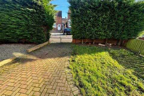 2 bedroom semi-detached house to rent, Runcorn Road, Sunderland, SR5