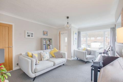 3 bedroom end of terrace house for sale, Brackley Drive, Hazlemere, HP15