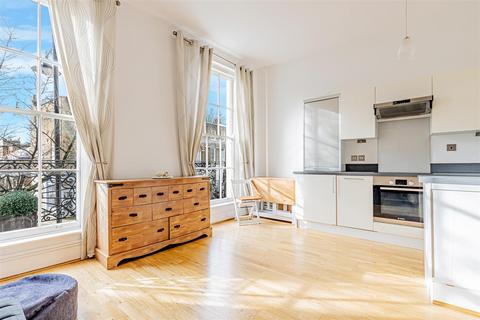 1 bedroom flat for sale, Amwell Street, London EC1R