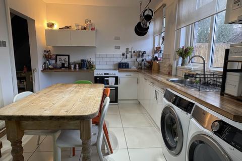 23 Walnut Avenue, Oldham, OL4 2EQ