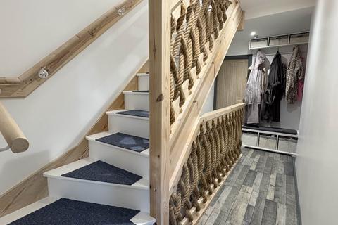 23 Walnut Avenue, Oldham, OL4 2EQ